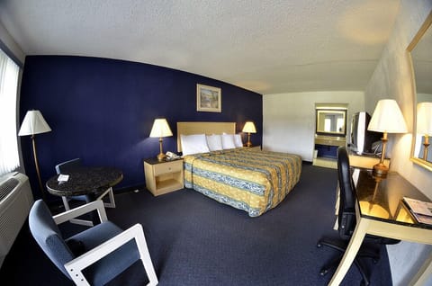Standard Single Room, 1 King Bed | Desk, free WiFi, bed sheets