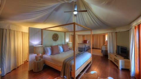 Family Safari Tent | Premium bedding, free WiFi, bed sheets
