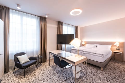 Comfort Double Room | Premium bedding, minibar, in-room safe, desk