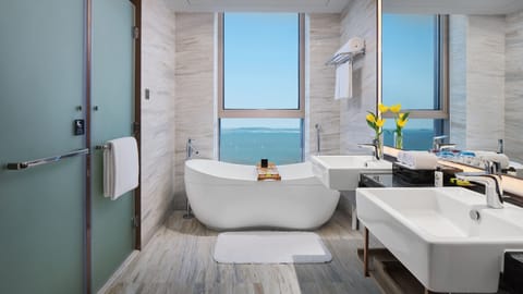 Suite | Bathroom | Separate tub and shower, deep soaking tub, rainfall showerhead