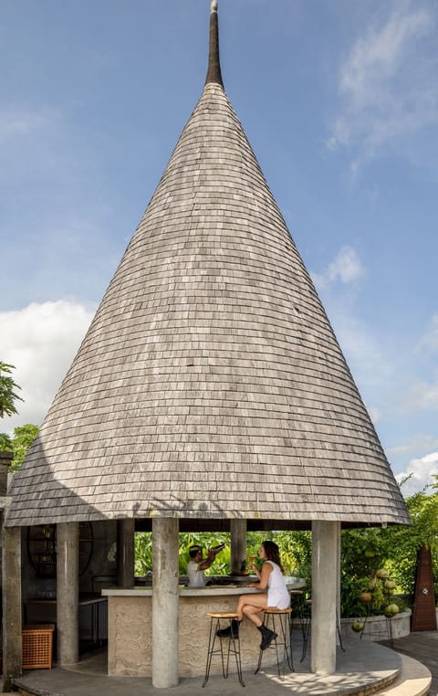 Poolside bar