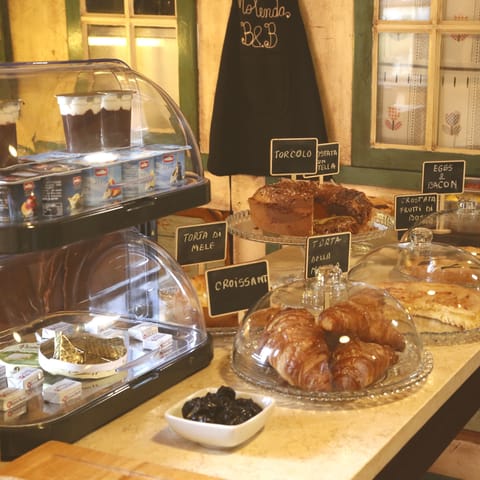 Free daily self-serve breakfast