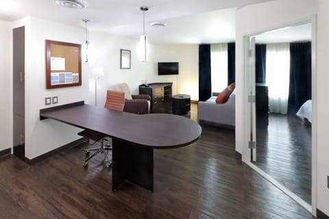 Suite, 1 Bedroom | In-room safe, individually furnished, desk, laptop workspace