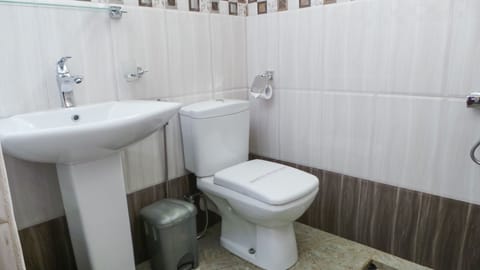 Standard Double or Twin | Bathroom | Shower, free toiletries, hair dryer, bathrobes