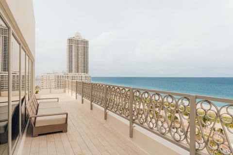 Villa, 1 Bedroom, Ocean View (Nobu, Sunrise View) | Balcony