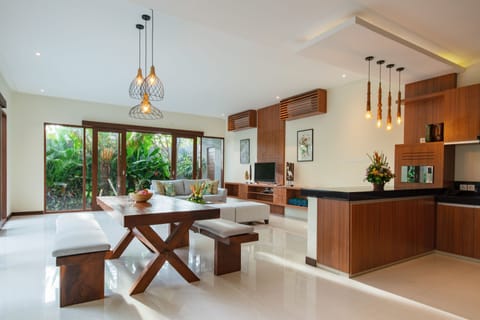 Luxury Villa, 3 Bedrooms, Private Pool | Living room | 32-inch flat-screen TV with cable channels, LCD TV