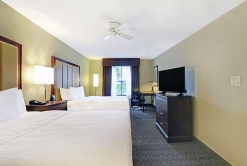 Suite, 1 Bedroom, Non Smoking | Hypo-allergenic bedding, pillowtop beds, in-room safe, desk