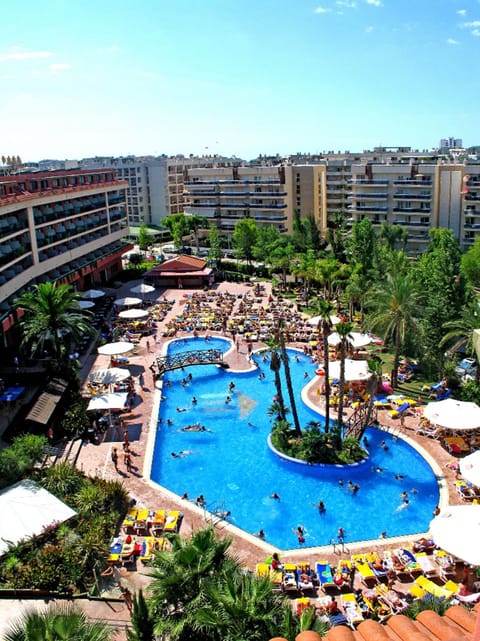 Indoor pool, outdoor pool, sun loungers