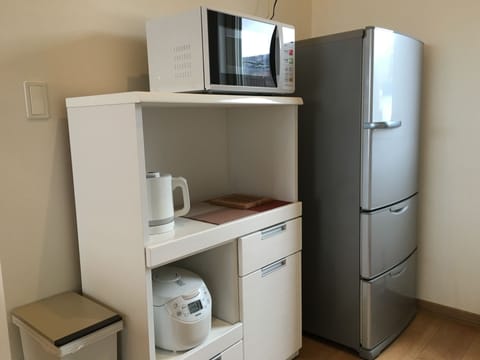 Apartment, 2 Bedrooms, Non Smoking (Unit A) | Room amenity