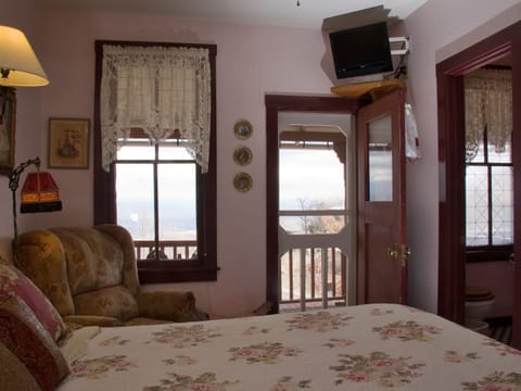 Standard Double Room, Ensuite, Mountain View (Verde View) | Free WiFi, bed sheets