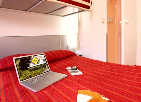 Standard Room, Multiple Beds | 1 bedroom, desk, free WiFi, bed sheets