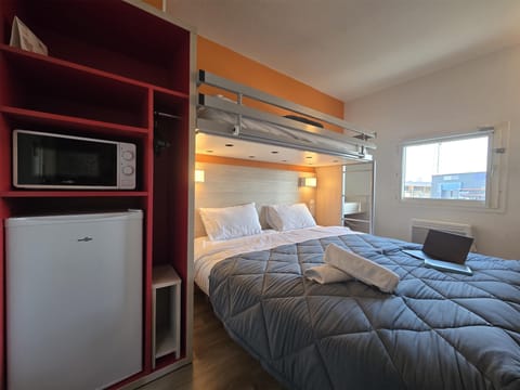 Standard Room, Multiple Beds (1 Double and 1 Single bed) | Desk, blackout drapes, free WiFi, bed sheets