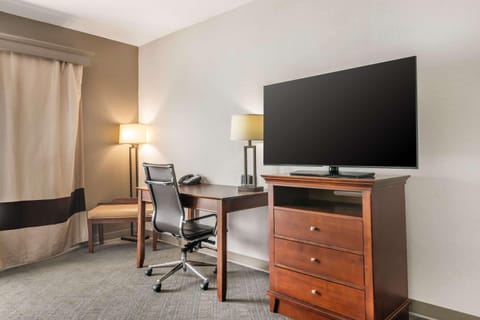 Suite, 1 King Bed with Sofa bed, Accessible, Non Smoking | In-room safe, desk, laptop workspace, blackout drapes