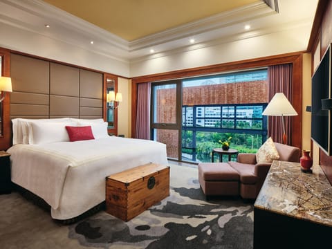 Club Suite, 1 King Bed (Chinese Theme) | 1 bedroom, premium bedding, minibar, in-room safe
