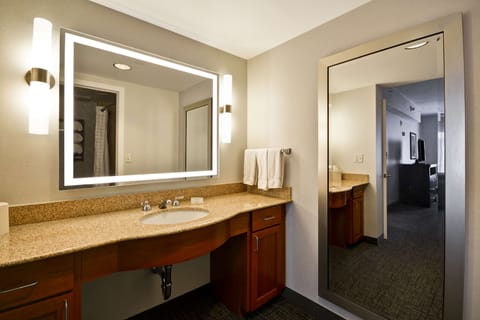 Suite, Accessible, Non Smoking | Bathroom | Combined shower/tub, designer toiletries, hair dryer, towels
