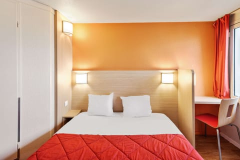 Standard Room, 1 Double Bed | Desk, laptop workspace, soundproofing, free WiFi