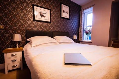 Double or Twin Room, Ensuite | WiFi