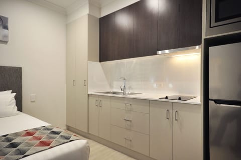 Spacious Twin Studio Apartment  | Private kitchenette | Full-size fridge, microwave, stovetop, electric kettle