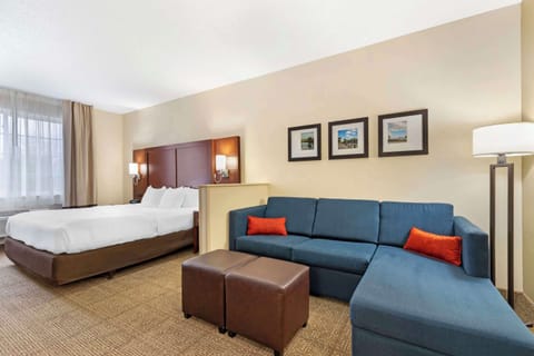 Suite, Accessible, Non Smoking | In-room safe, desk, laptop workspace, blackout drapes