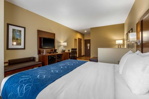 Suite, Accessible, Non Smoking | In-room safe, desk, laptop workspace, blackout drapes