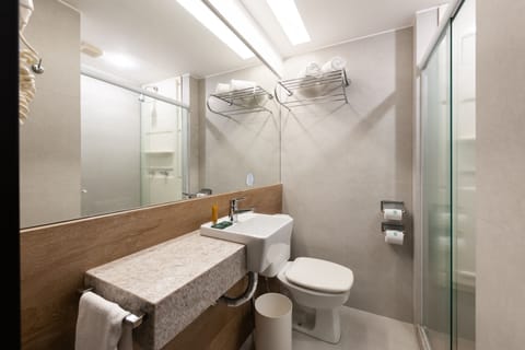 Standard Double Room, 1 Double Bed | Bathroom | Shower, rainfall showerhead, free toiletries, hair dryer