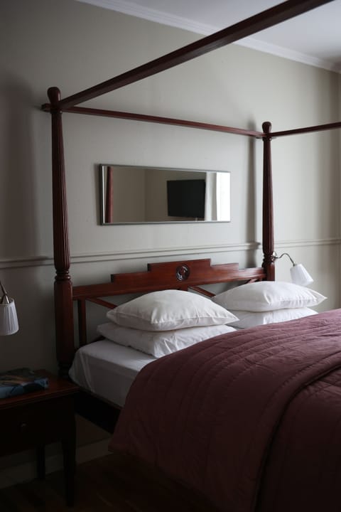 Large Plus | Premium bedding, in-room safe, individually decorated