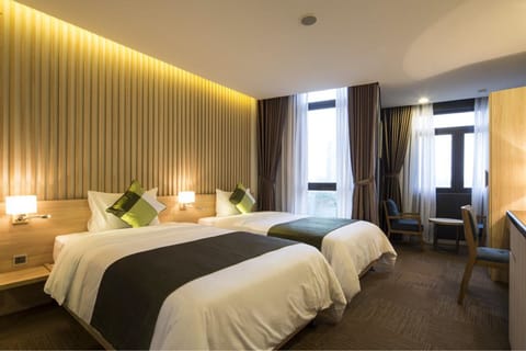 Deluxe Double Room | Premium bedding, minibar, in-room safe, desk