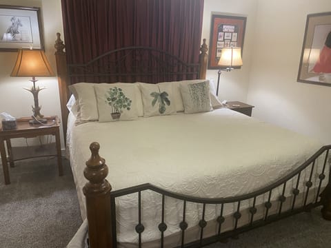 Fort Worth Cottage 1 King Bed, Kitchen, Ground Floor | Premium bedding, memory foam beds, individually decorated