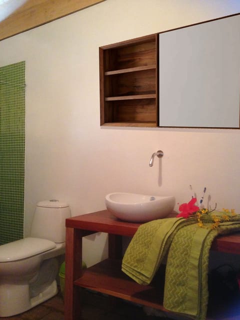 Quadruple Room, Terrace, Sea View | Bathroom | Shower, towels