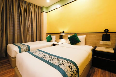 Superior Twin Room | Desk, free WiFi, bed sheets