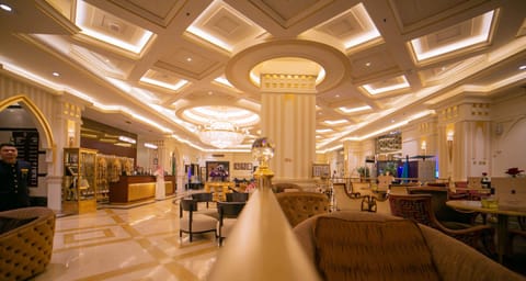 Lobby lounge