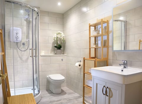 Superior Double Room, Ensuite | Bathroom