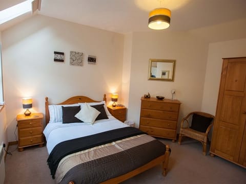 Cottage, Ensuite | 1 bedroom, iron/ironing board, free WiFi, bed sheets