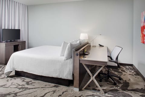 Premium Room, 1 King Bed, Non Smoking | In-room safe, desk, laptop workspace, blackout drapes