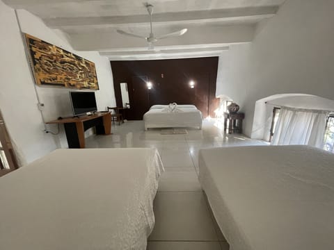 Master Suite | In-room safe, iron/ironing board, free WiFi