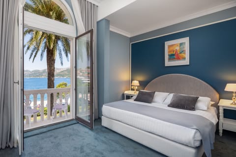 Superior Double Room with Seaside Balcony | Premium bedding, minibar, in-room safe, laptop workspace