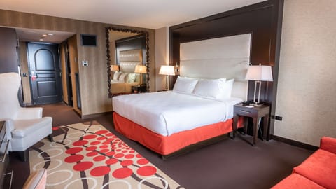 Summit King Room | Egyptian cotton sheets, premium bedding, down comforters, pillowtop beds