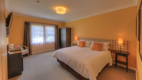 Double or Twin Room, Accessible, Garden View | Premium bedding, down comforters, pillowtop beds, minibar