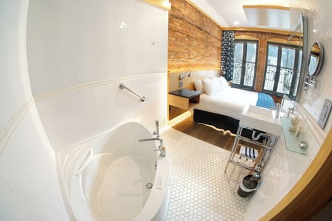 King Suite  | Bathroom | Shower, rainfall showerhead, designer toiletries, hair dryer