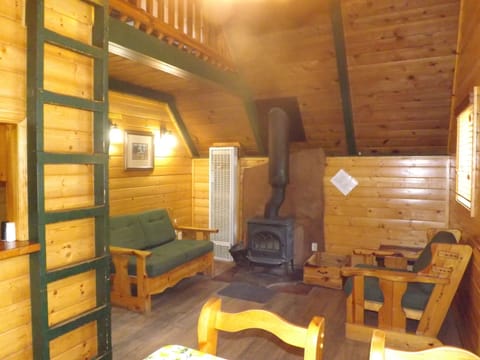 Standard Cabin, Private Bathroom (Cabin #11) | Living area