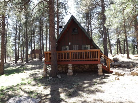 Signature Cabin, Private Bathroom (Cabin #9) | Iron/ironing board, bed sheets
