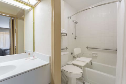 Room, 2 Double Beds, Accessible, Non Smoking | Bathroom | Combined shower/tub, eco-friendly toiletries, hair dryer, towels