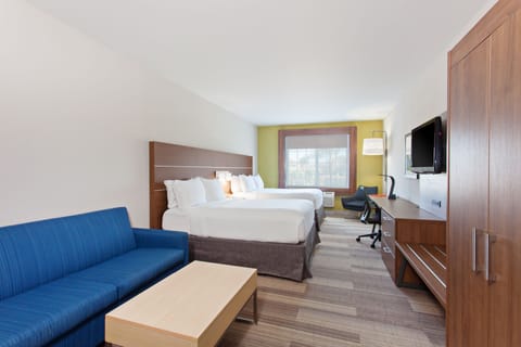 Suite, Multiple Beds | Premium bedding, pillowtop beds, in-room safe, blackout drapes