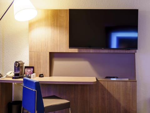 Minibar, in-room safe, desk, blackout drapes