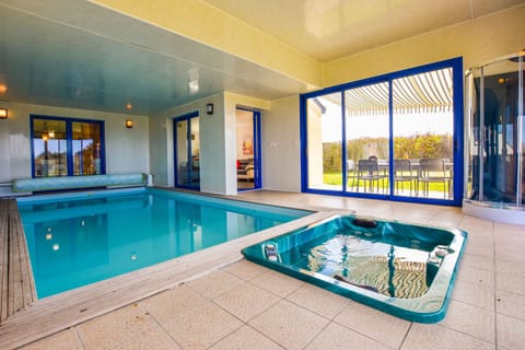 Holiday Home Swimming Pool
