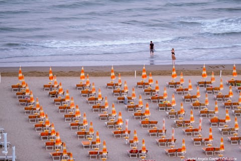 Private beach nearby, white sand, sun loungers, beach umbrellas