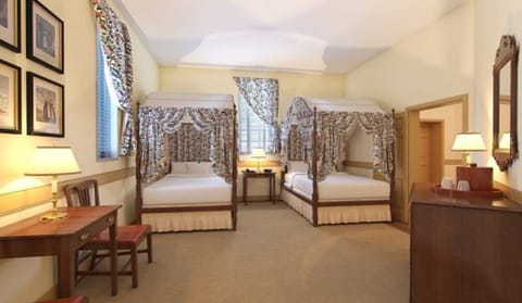 Deluxe House, 2 Bedrooms | Egyptian cotton sheets, premium bedding, pillowtop beds