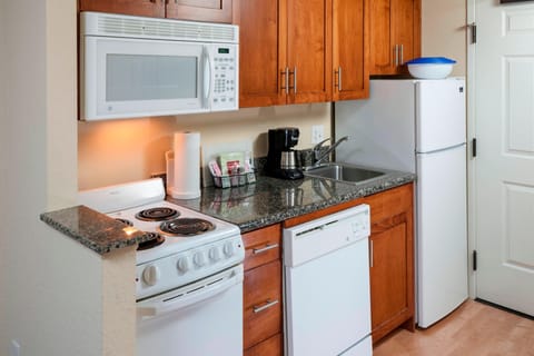 Suite, 1 Bedroom, Non Smoking | Private kitchenette | Full-size fridge, microwave, stovetop, dishwasher