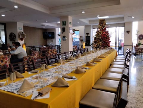 Lunch, dinner, brunch served; local and international cuisine