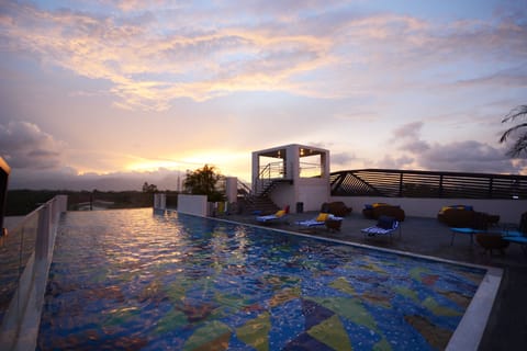 Outdoor pool, sun loungers